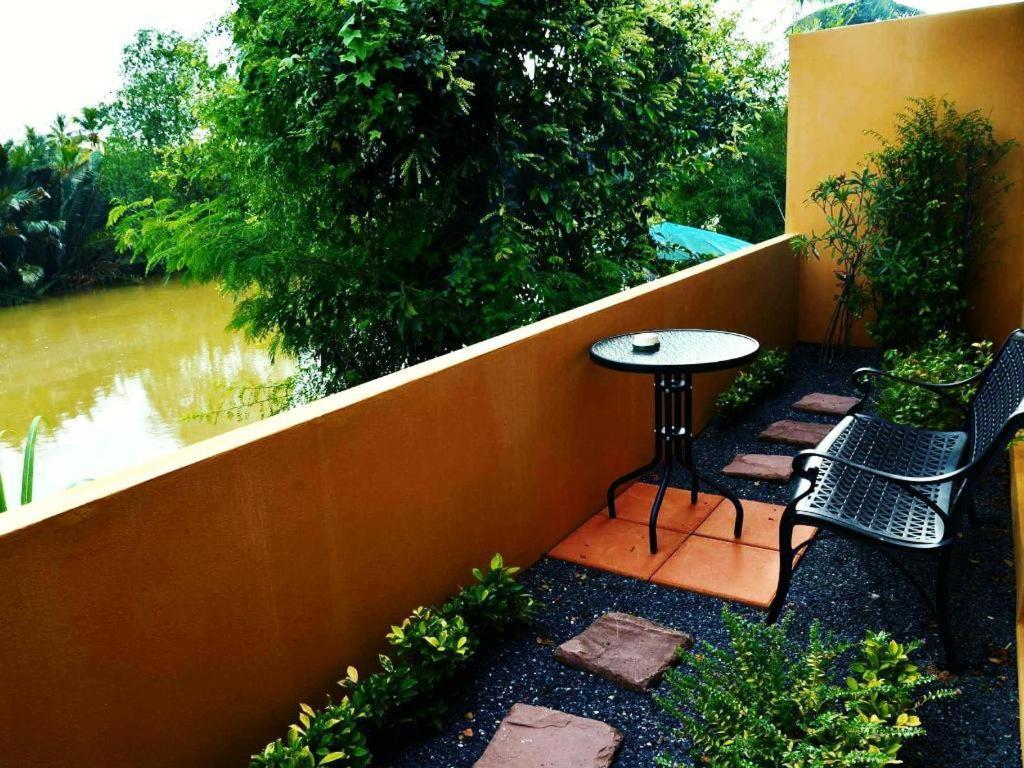 Sucholtee Resort Surat Thani Exterior foto